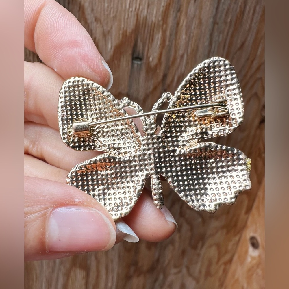 New Colorful Rhinestone Butterfly Brooch - Picture 7 of 8